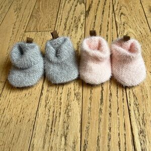 Fuzzy Pink & Grey Baby Booties Set